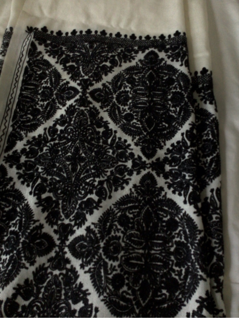 Scarf Embroidered Black Floral - Picture 3 of 4